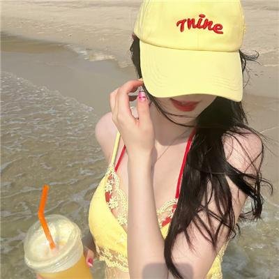 蕾哈娜内衣秀